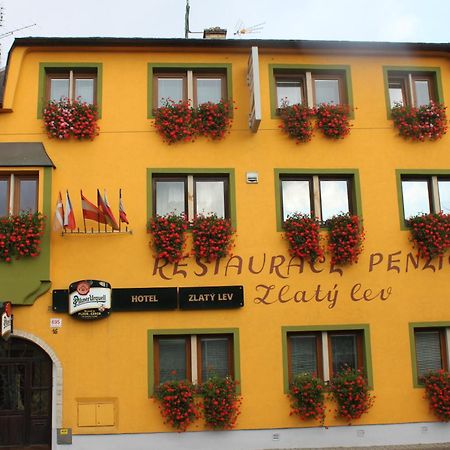 Zlaty Lev Hotell Svitavy Exteriör bild