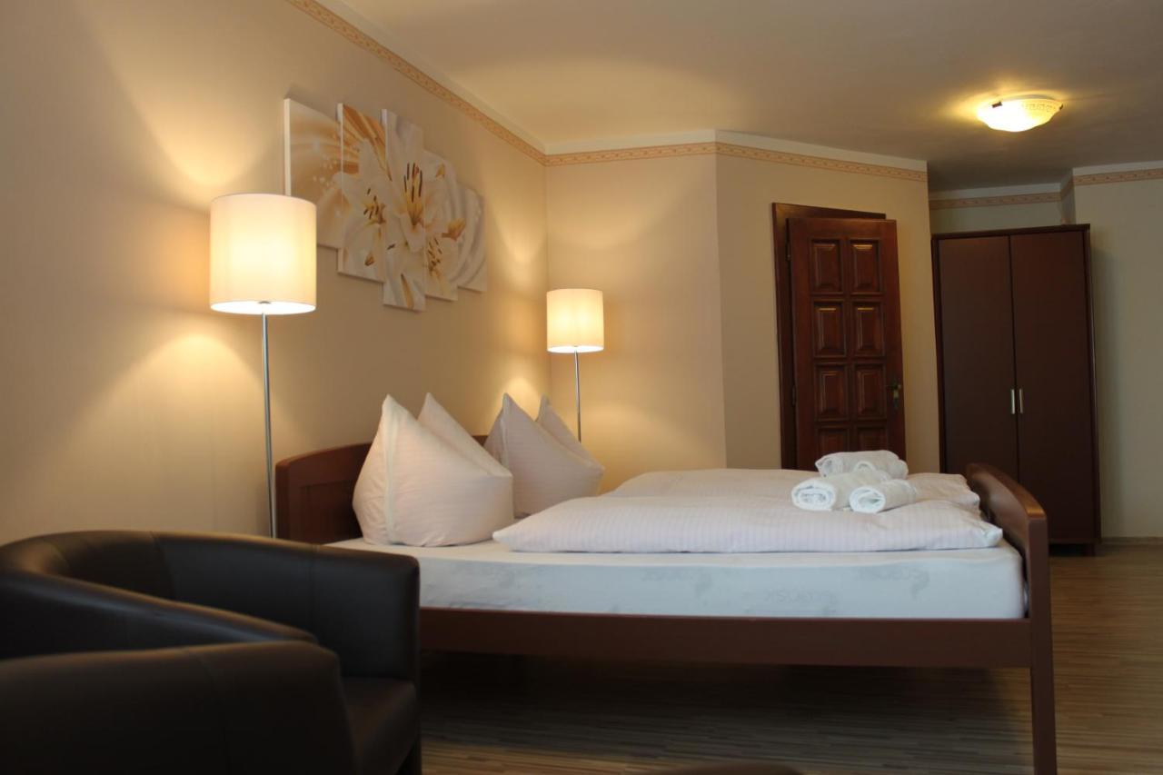 Zlaty Lev Hotell Svitavy Exteriör bild
