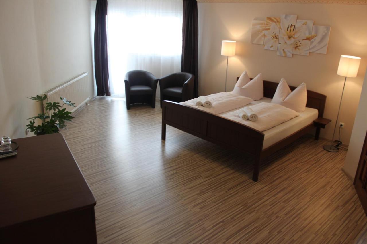 Zlaty Lev Hotell Svitavy Exteriör bild
